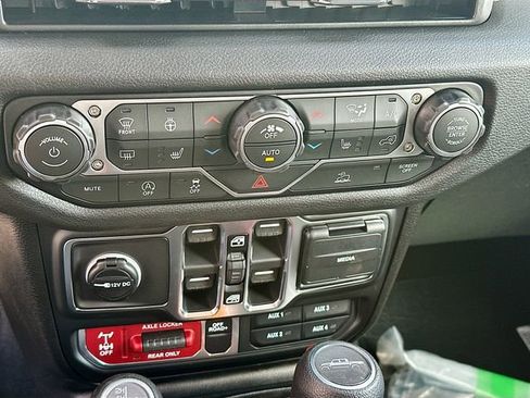 New 2026 Jeep Gladiator Willys image 16