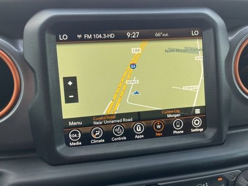 Used 2023 Jeep Gladiator Mojave w/ Cold Weather Group image 19