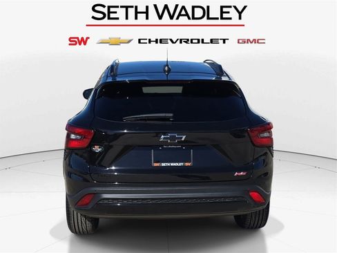 Used 2025 Chevrolet Trax RS w/ Driver Confidence Package image 6