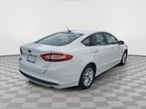 Used 2016 Ford Fusion SE image 4