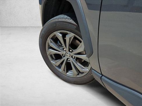 Used 2023 Toyota RAV4 XLE Premium AWD/4WD image 10