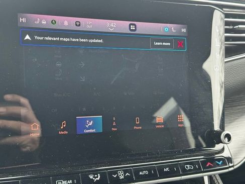 Used 2024 Jeep Wagoneer Series III image 31