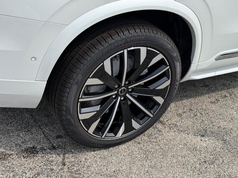 New 2027 Volvo XC90 B6 Plus AWD/4WD image 4
