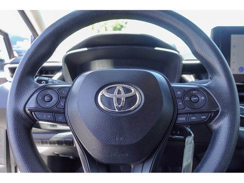 Used 2025 Toyota Corolla LE FWD image 14