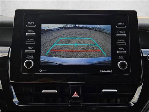 Used 2021 Toyota Camry LE image 15