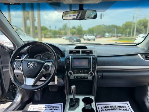 Used 2012 Toyota Camry SE FWD image 15