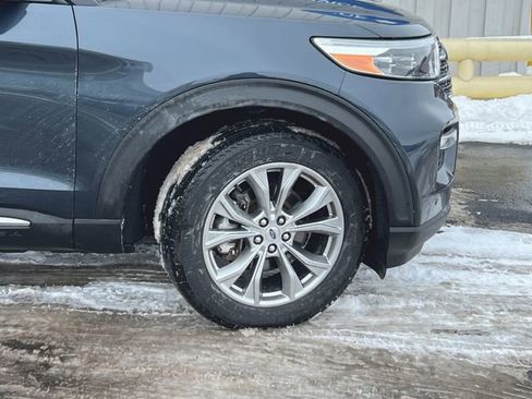 Used 2023 Ford Explorer XLT w/ Equipment Group 202A AWD/4WD image 22