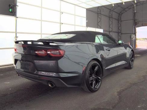 Used 2021 Chevrolet Camaro LT RWD image 4