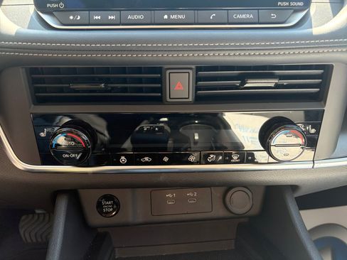 Certified 2026 Nissan Rogue SV FWD image 22