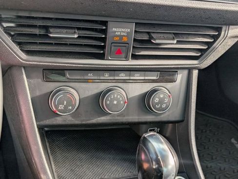 Used 2019 Volkswagen Jetta S image 22