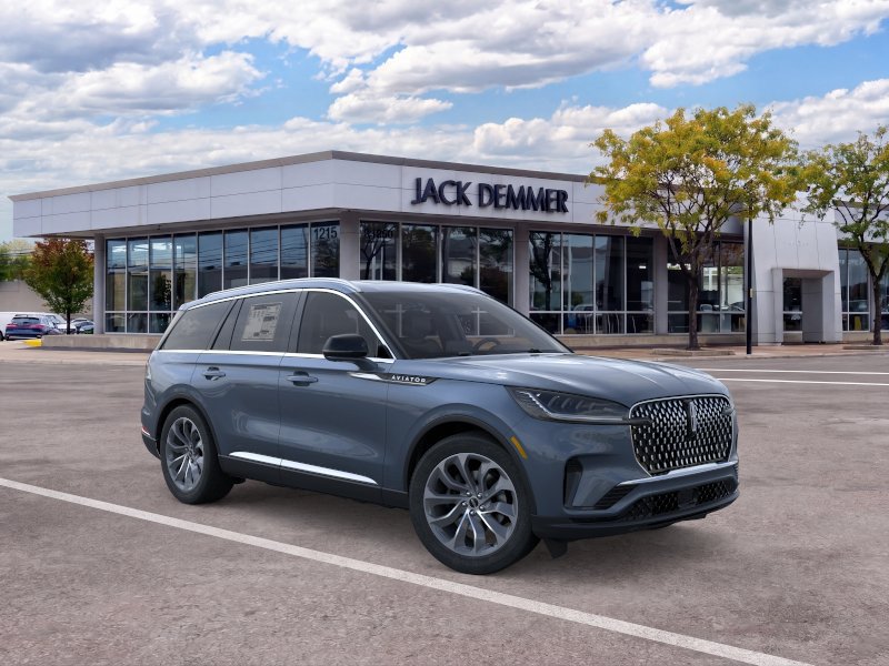 Used 2026 Lincoln Aviator Reserve AWD/4WD image 7