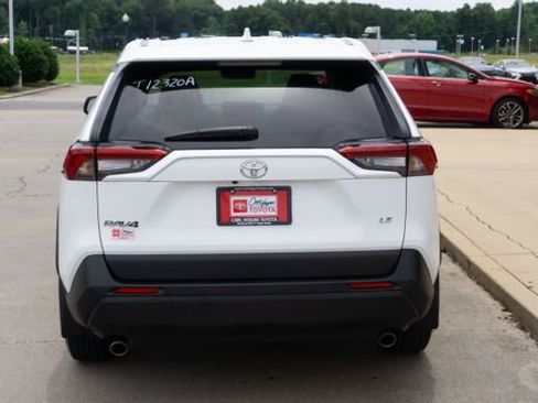 Used 2023 Toyota RAV4 LE FWD image 4