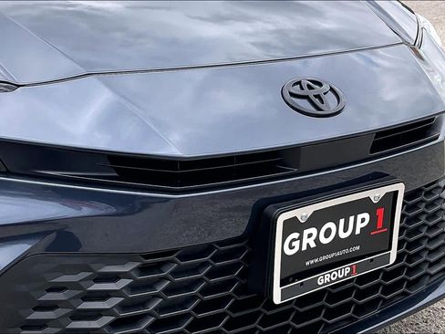 Used 2026 Toyota Camry SE w/ Convenience Package image 30