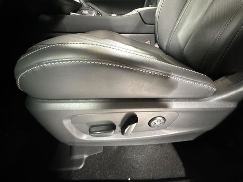 Certified 2025 INFINITI QX60 Luxe w/ Vision Package image 14