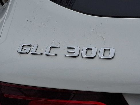Certified 2022 Mercedes-Benz GLC 300 4MATIC image 29