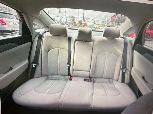 Used 2015 Hyundai Sonata SE FWD image 17