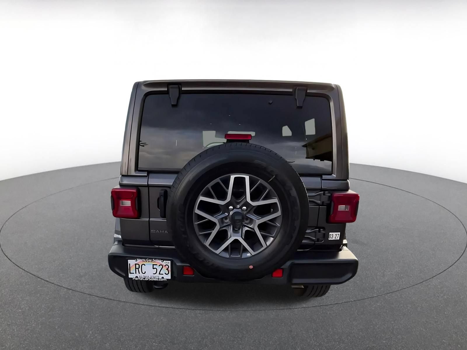 Used 2025 Jeep Wrangler Unlimited Sahara AWD/4WD image 12