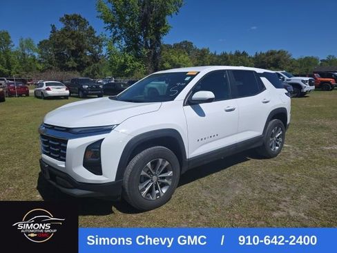 Used 2025 Chevrolet Equinox LT image 1