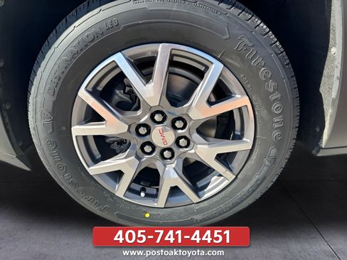 Used 2021 GMC Acadia SLT FWD image 39