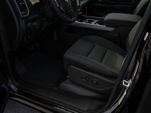 New 2026 RAM 1500 Big Horn AWD/4WD image 17