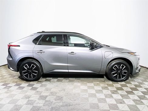 New 2026 Subaru Solterra Premium image 9