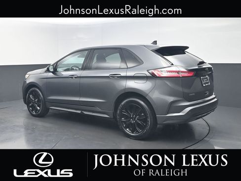 Used 2022 Ford Edge SE w/ Black Appearance Package image 7