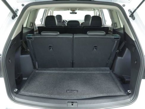 New 2026 Volkswagen Atlas SE FWD image 37