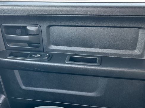 Used 2015 RAM 1500 Express image 23