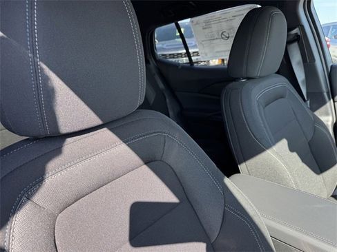 New 2026 Chevrolet Equinox EV LT image 8