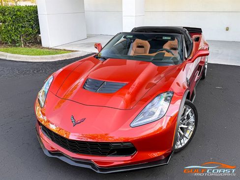 Used 2015 Chevrolet Corvette Z06 w/ 3LZ Preferred Equipment Group image 8