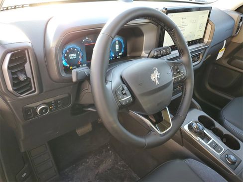 New 2025 Ford Bronco Sport Outer Banks image 11