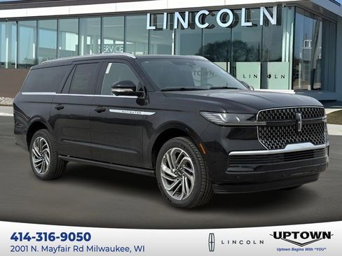 New 2026 Lincoln Navigator L Reserve AWD/4WD image 1