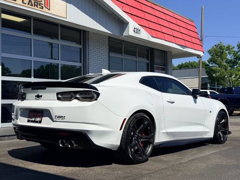 Used 2019 Chevrolet Camaro SS RWD image 3