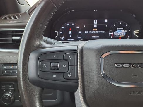Used 2022 GMC Yukon Denali AWD/4WD image 31