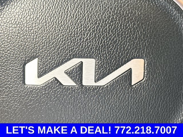Used 2023 Kia Sorento LX FWD image 22