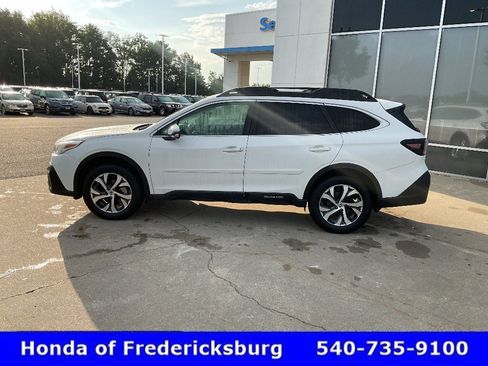 Used 2021 Subaru Outback Limited AWD/4WD image 3