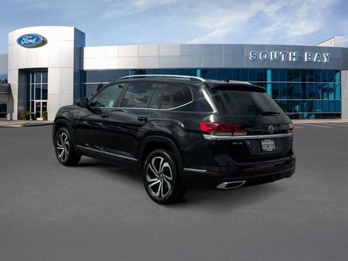 Used 2023 Volkswagen Atlas SEL AWD/4WD image 3