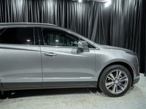 Used 2025 Cadillac XT5 Premium Luxury FWD image 4