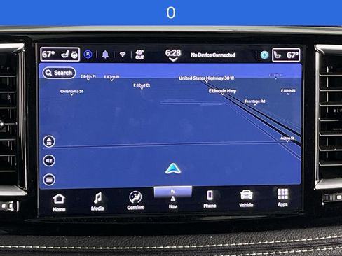 Used 2025 Chrysler Pacifica Limited FWD image 19