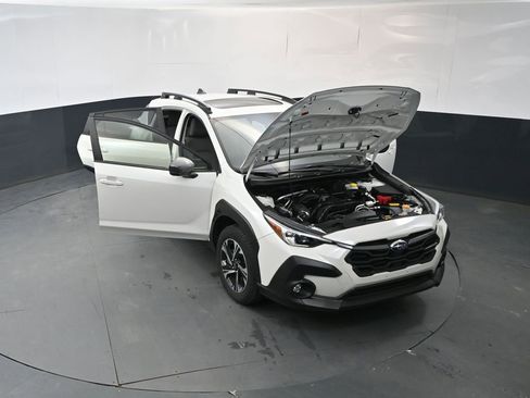 Used 2024 Subaru Crosstrek 2.0i Premium AWD/4WD image 17