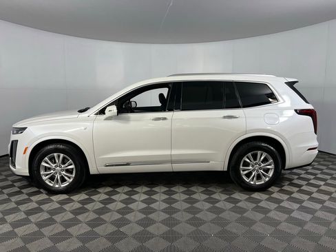 Used 2024 Cadillac XT6 Luxury w/ LPO, Floor Liner Package image 10