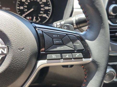 Used 2023 Nissan Altima 2.5 SR AWD/4WD image 20