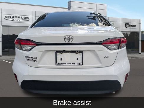 Used 2024 Toyota Corolla LE image 5