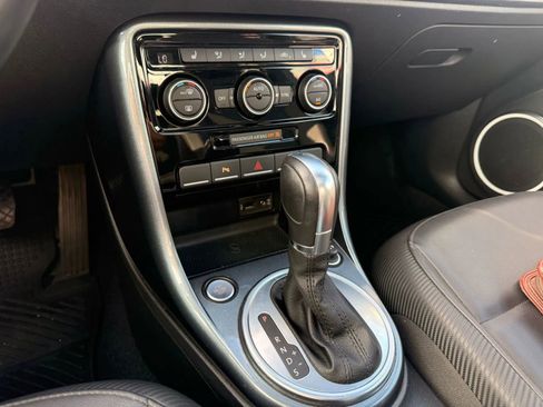 Used 2017 Volkswagen Beetle 1.8T SE image 28