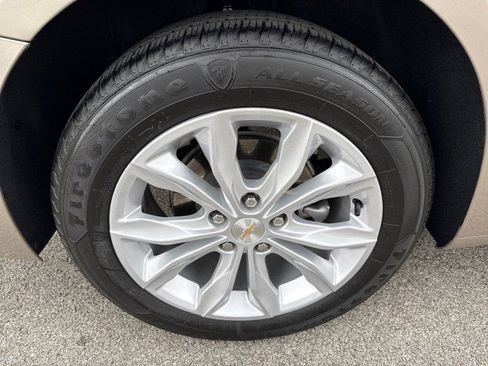 Used 2025 Chevrolet Malibu LT image 10