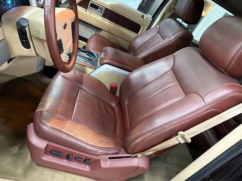 Used 2014 Ford F150 King Ranch w/ King Ranch Luxury Package AWD/4WD image 16
