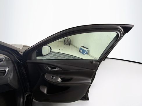 Used 2025 Buick Encore GX Preferred FWD image 31