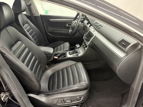 Used 2011 Volkswagen CC Sport FWD image 19