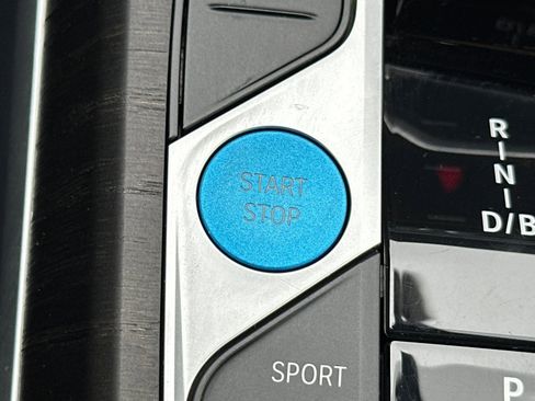Used 2023 BMW i4 eDrive35 w/ Premium Package RWD image 21