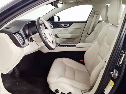 Used 2024 Volvo S60 B5 Plus AWD/4WD image 17